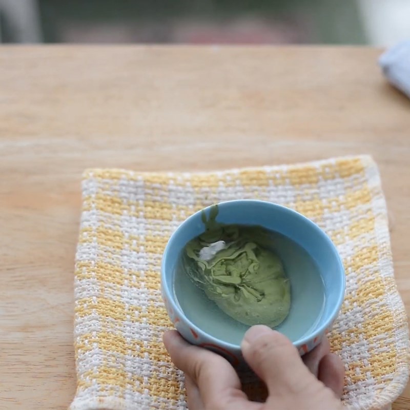 Step 3 Mixing green tea yogurt mixture Green tea yogurt mousse