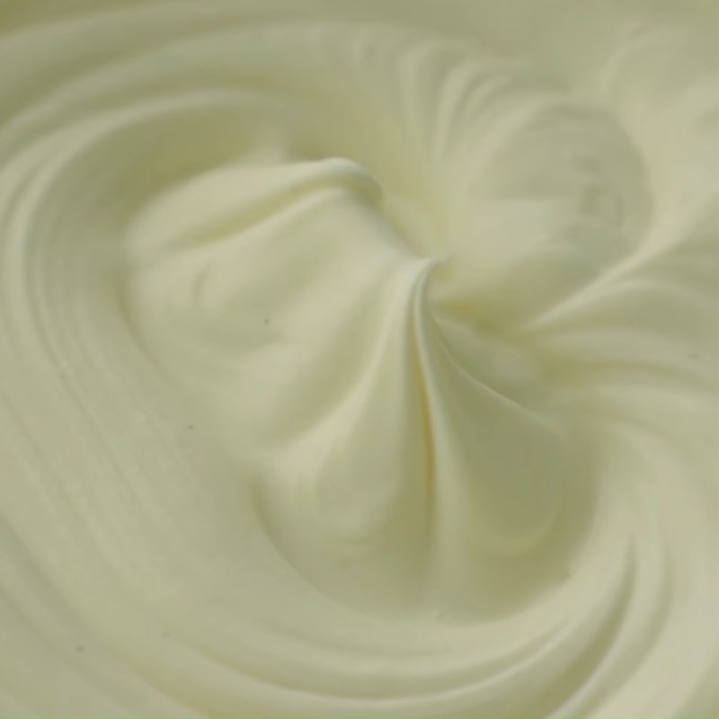 Step 6 Mixing the cream cheese Tiramisu dalgona candy