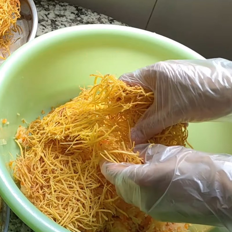 Step 4 Mix the ingredients Vegetarian Bún bì