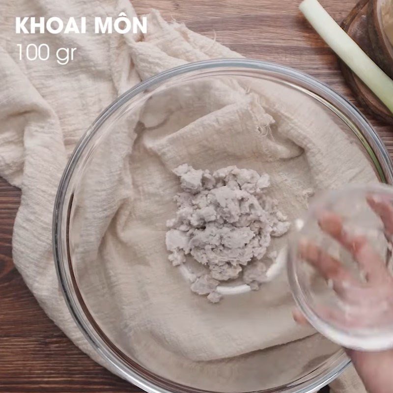 Step 5 Mix the filling Fried wonton soup with vegetarian filling