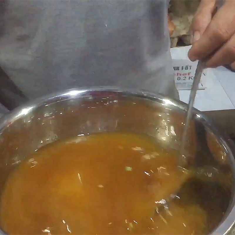 Step 1 Mix fish sauce Sour and spicy dipping sauce