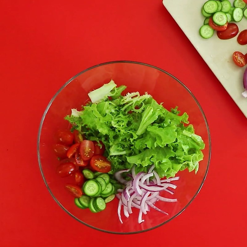 Step 5 Mix salad Salmon oil vinegar salad
