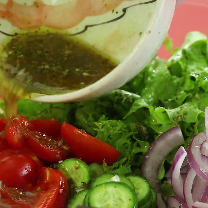 Step 5 Mix salad Salmon oil vinegar salad