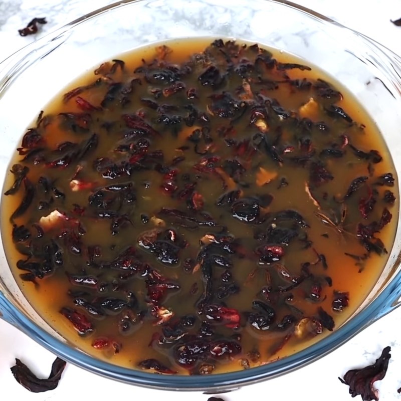 Step 3 Steep artichoke flower tea with pineapple orange juice Artichoke flower tea with red pineapple orange