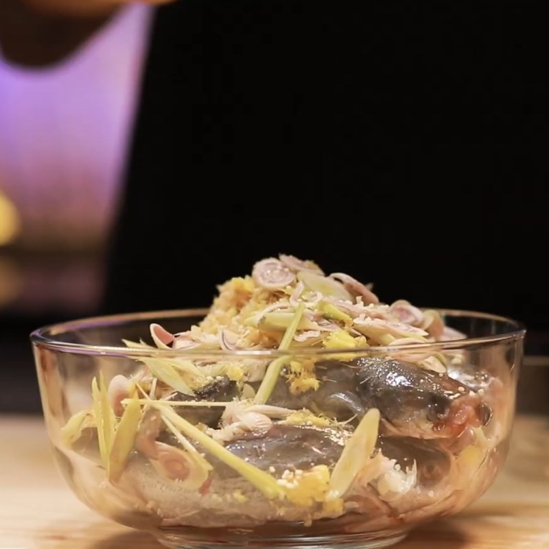 Step 2 Marinating fish Snakehead fish with galangal