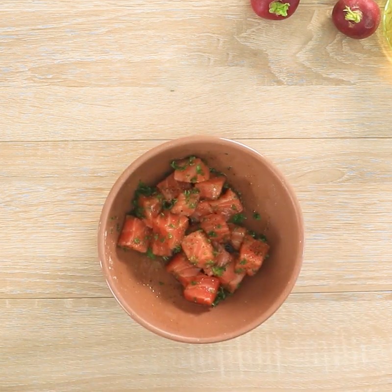 Step 2 Marinate the salmon Salmon salad with yogurt sauce