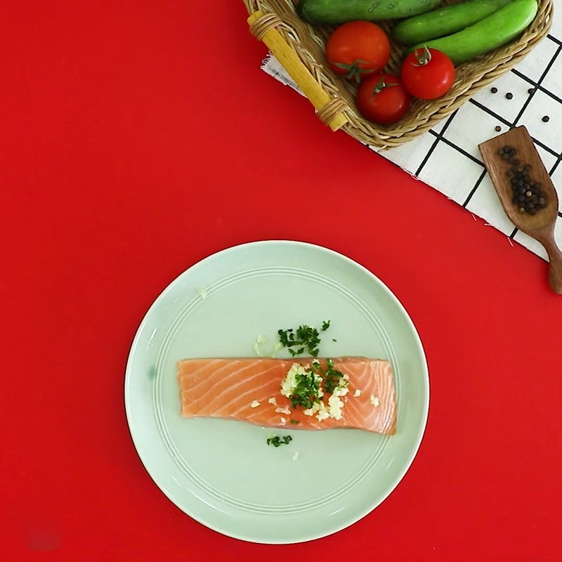 Step 2 Marinating salmon Salad salmon oil vinegar
