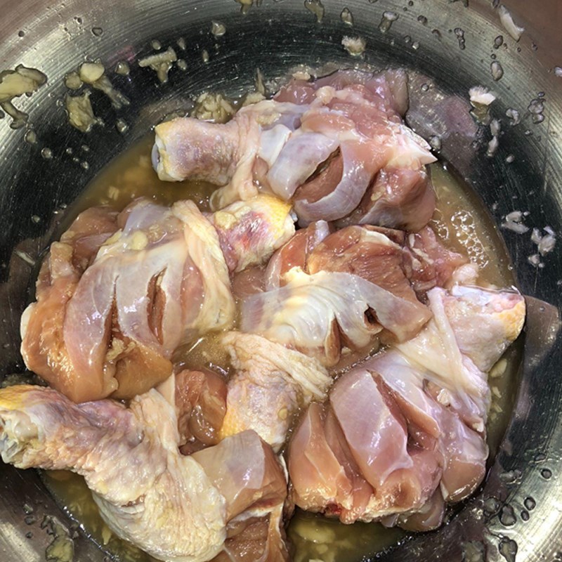 Step 2 Marinate the chicken thighs Garlic Butter Fried Chicken Thigh