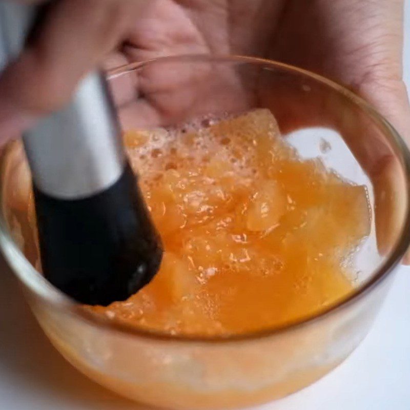 Step 3 Blend and strain cantaloupe juice for cantaloupe tea