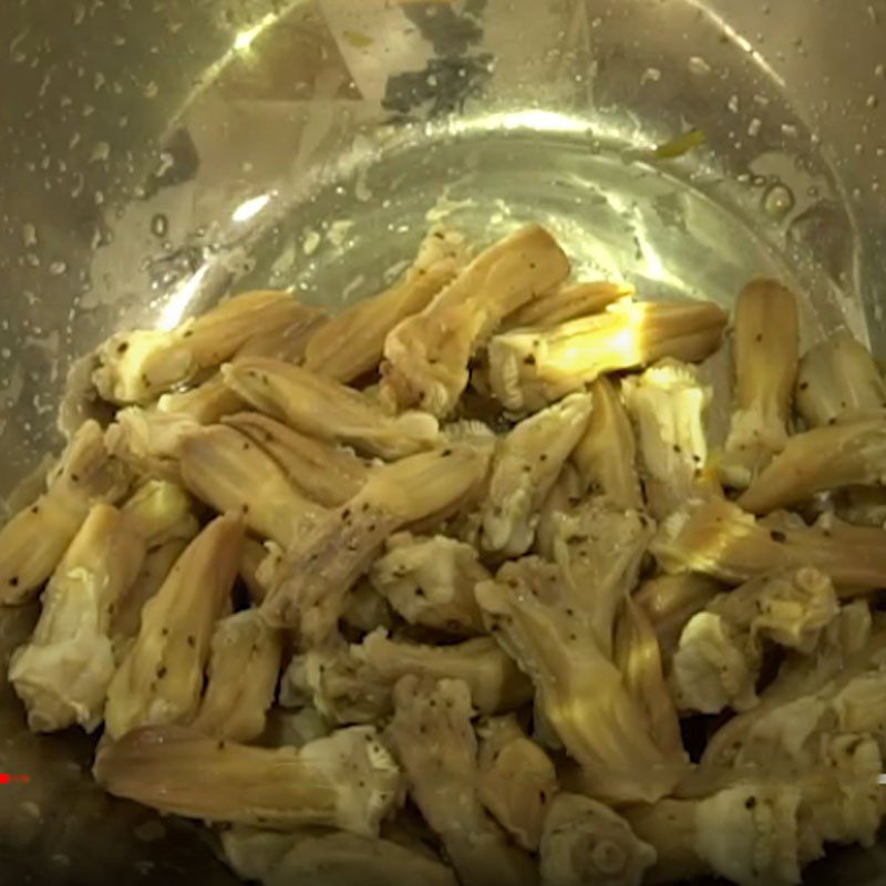 Step 3 Marinating Duck Tongue Fried Duck Tongue with Lemongrass and Chili
