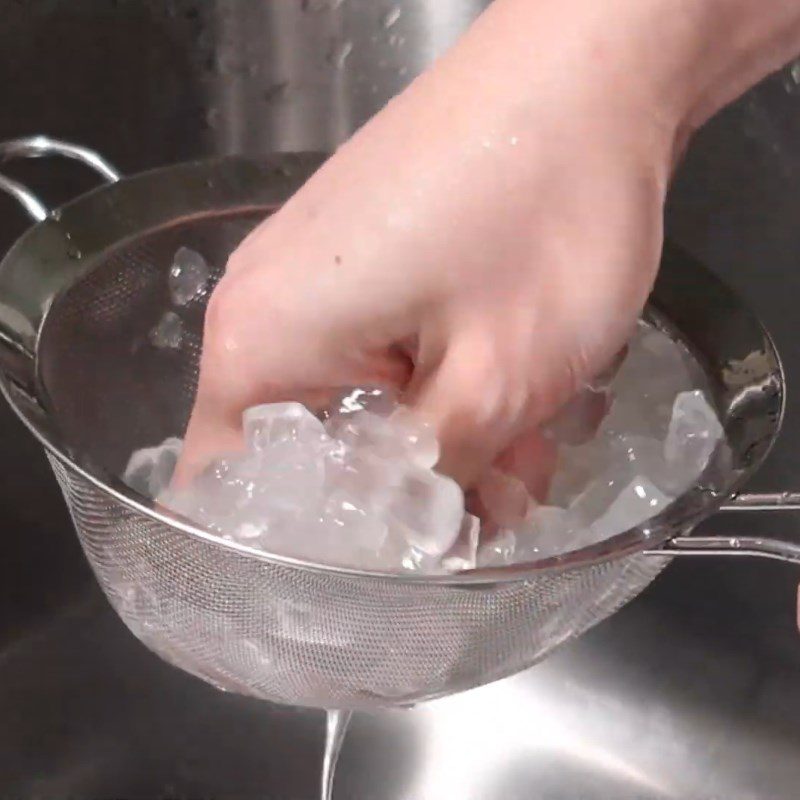 Step 2 Marinate aloe vera with sugar Aloe vera honey water mixed