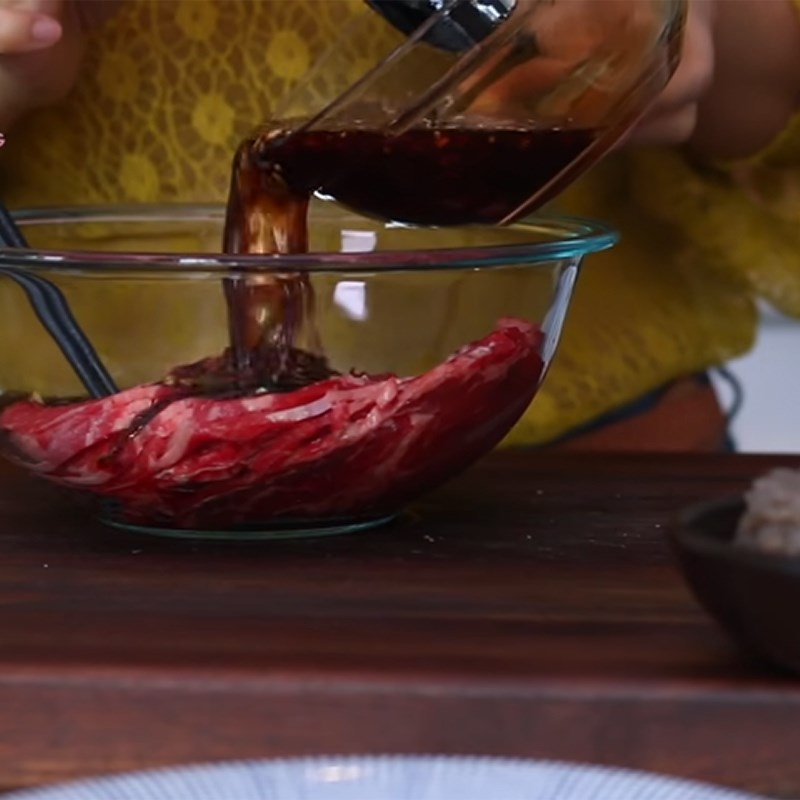 Step 3 Marinate the Korean Beef Hotpot