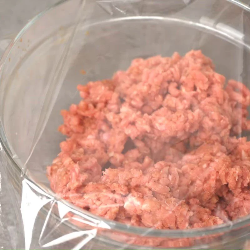 Step 2 Marinating beef Beef spring rolls with mushrooms