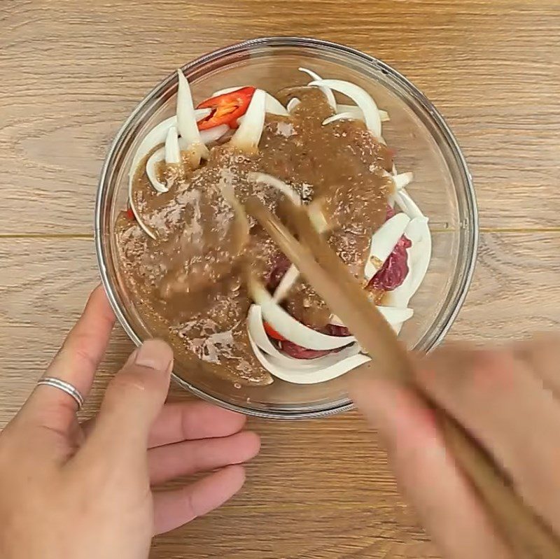 Step 2 Marinate the Beef for Grilled Beef Hotpot