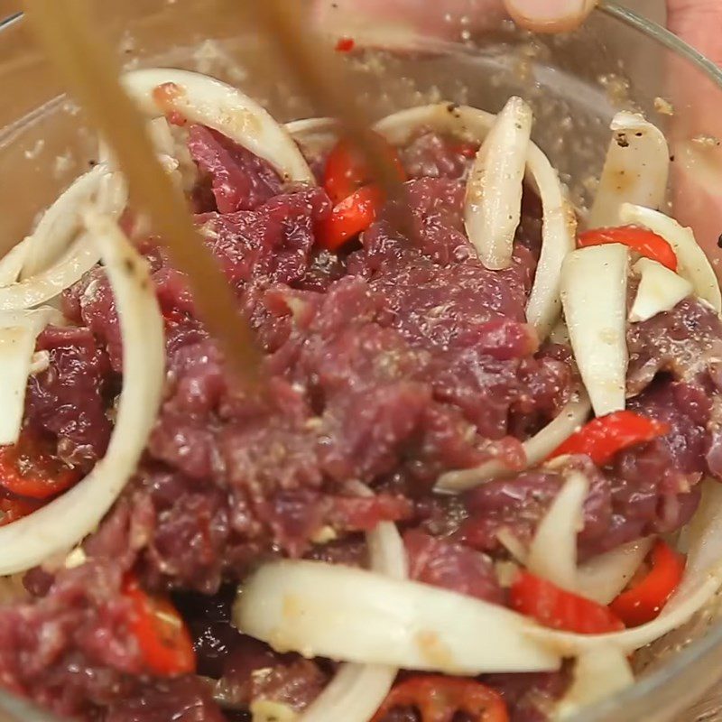 Step 2 Marinate the Beef for Grilled Beef Hotpot