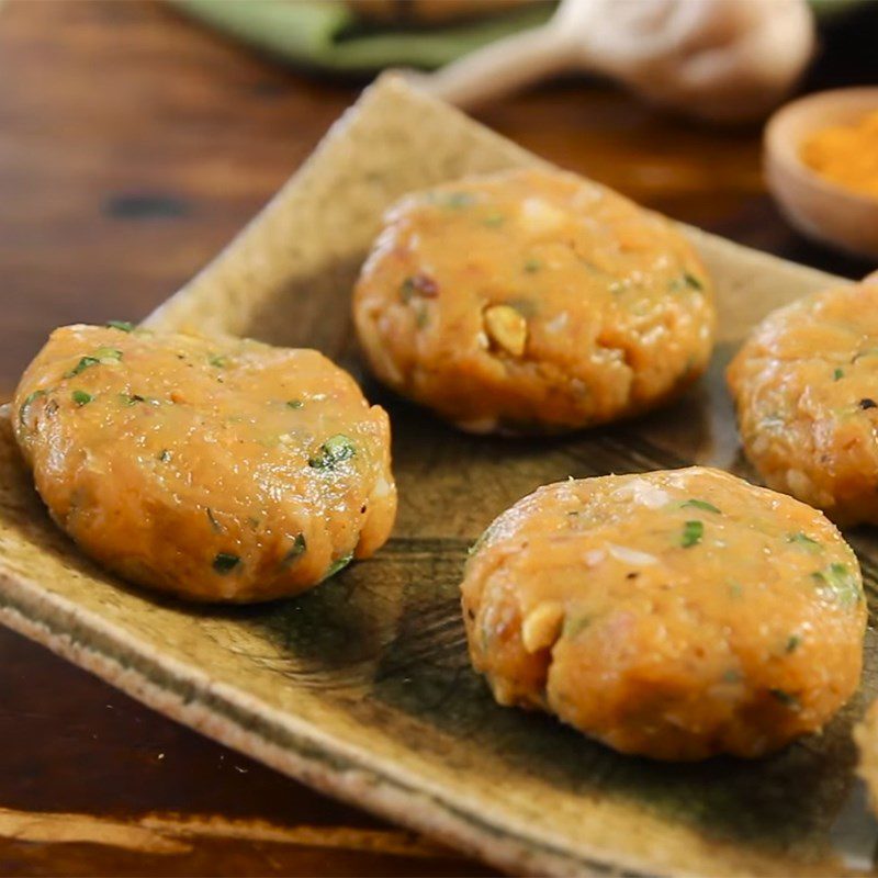 Step 1 Marinate and shape the fish cake Grilled fish cake with turmeric