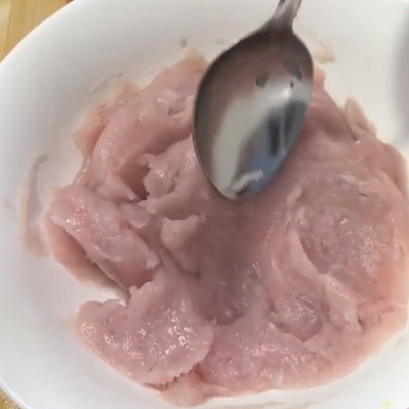 Step 2 Marinate and mix the fish paste Steamed fish paste
