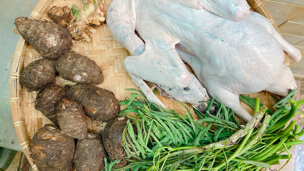 Ingredients for duck and taro dish