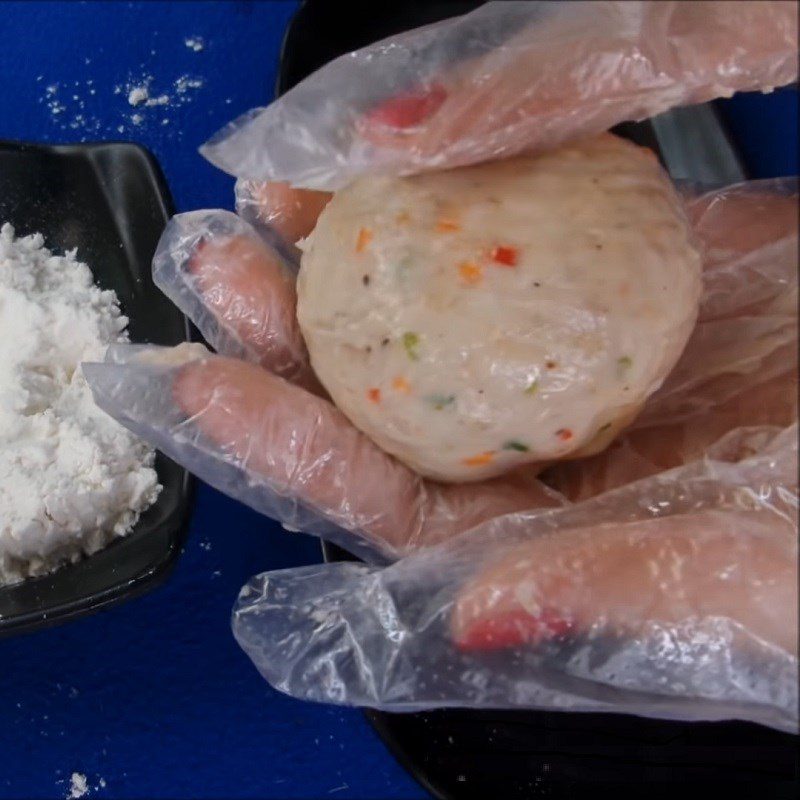 Step 4 Shape the fish cake balls Fish cake wrapped with soft-boiled egg