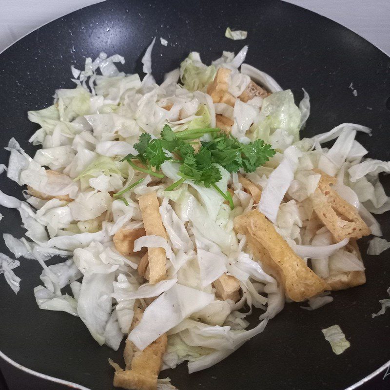 Step 2 Stir-fried cabbage with tofu Stir-fried cabbage with tofu