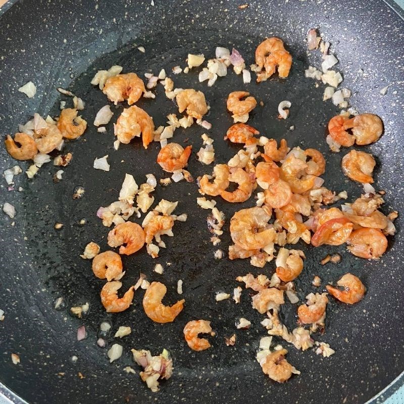 Step 2 Stir-fried gourd with dried shrimp Stir-fried gourd with dried shrimp