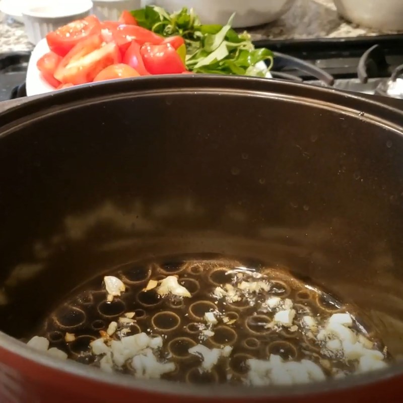 Step 3 Sauté tomatoes and beef Beef noodle with tomato