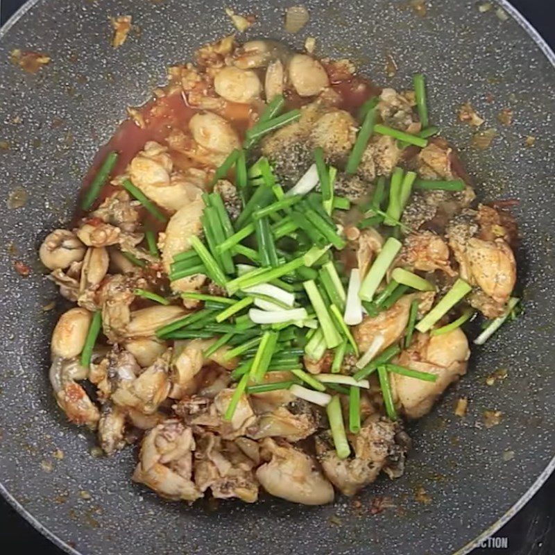 Step 3 Stir-fried Frog with Satay