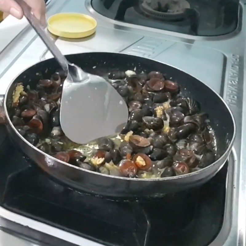 Step 3 Sauté Coconut Snails Coconut snails sautéed in butter