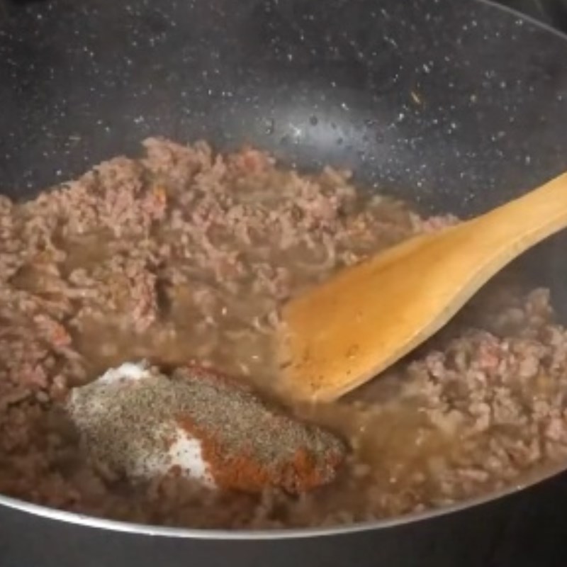 Step 2 Stir-fry beef Beef meatball porridge