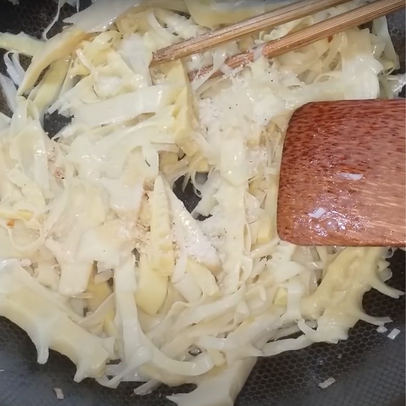 Step 3 Stir-fried beef with pickled bamboo shoots Beef stir-fried with pickled bamboo shoots