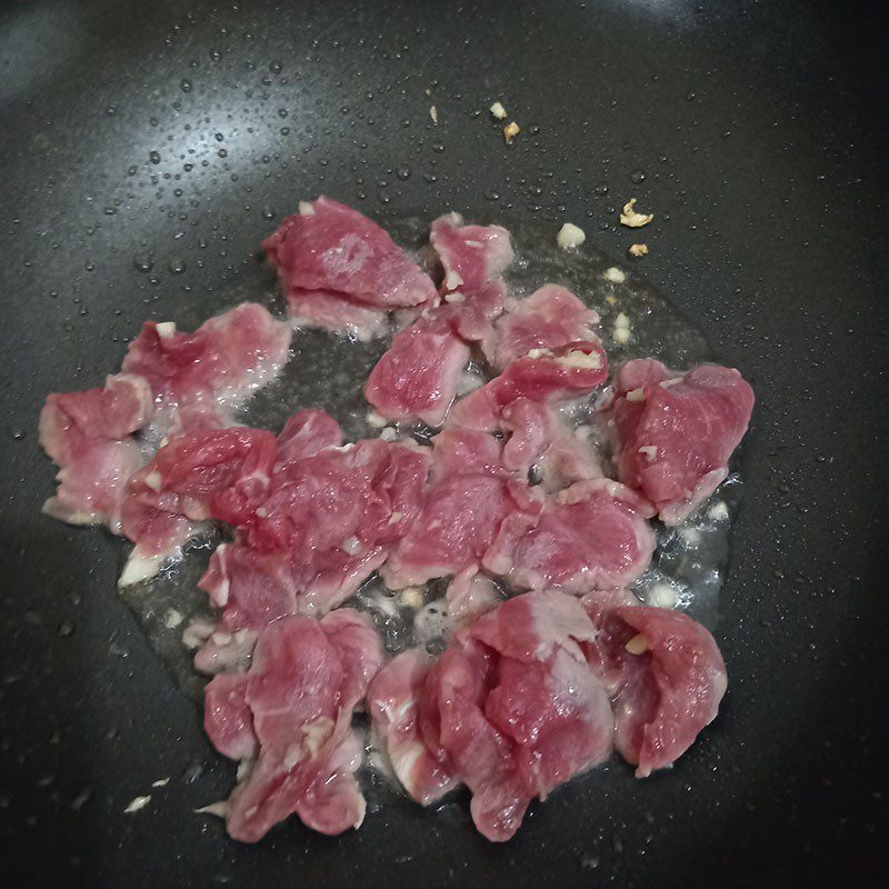 Step 2 Stir-fry beef Kale stir-fry beef