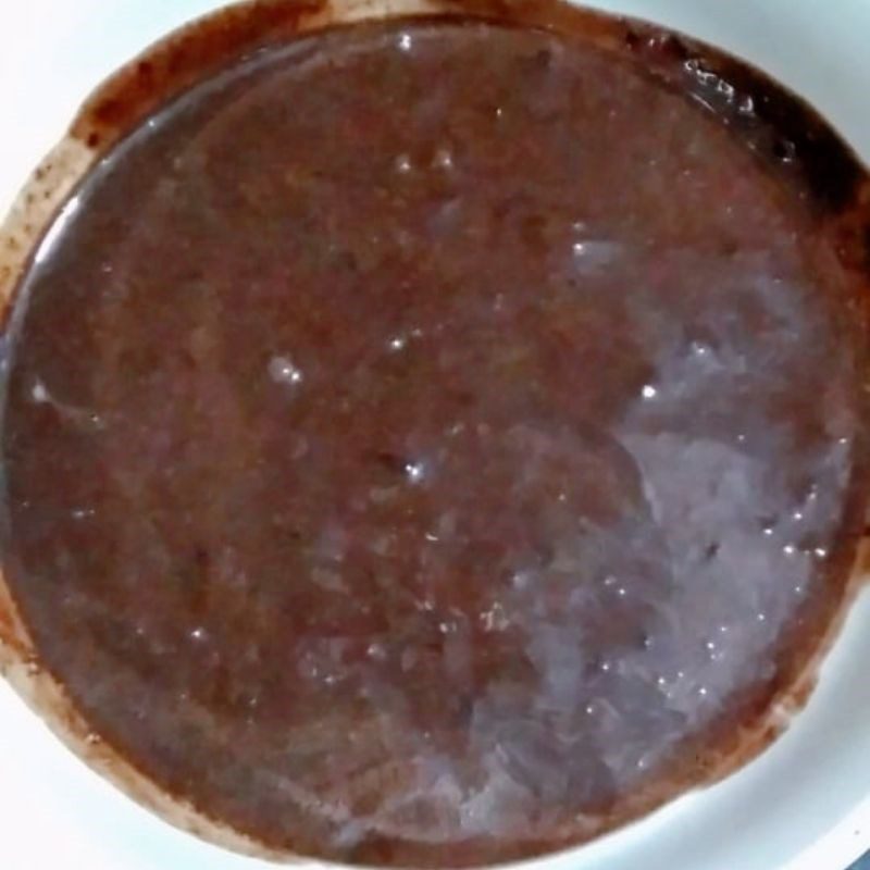 Step 1 Grind oreo cake Doraemon oreo pancake (recipe shared by users)