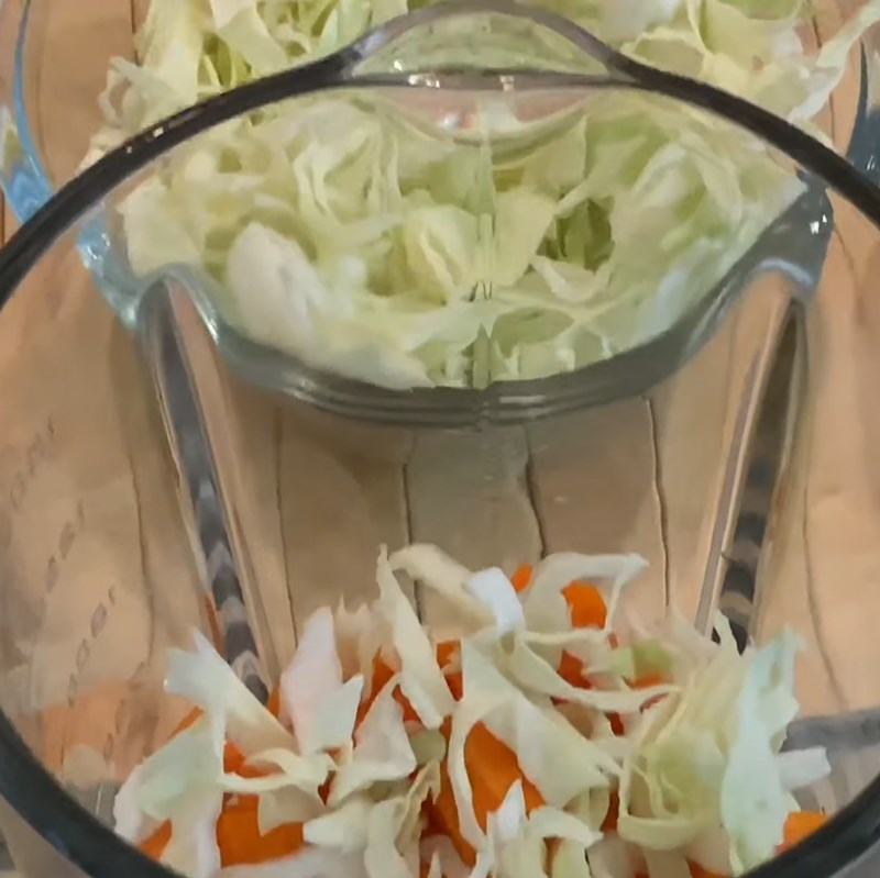 Step 2 Blend cabbage with carrot Cabbage carrot juice