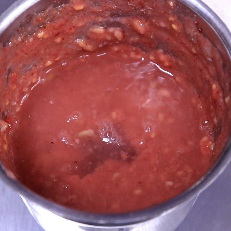 Step 2 Blend strawberries and guava for Strawberry Guava Juice