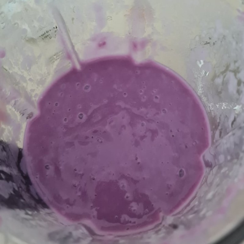 Step 3 Blend lotus seeds and purple sweet potato Purple sweet potato and lotus seed milk