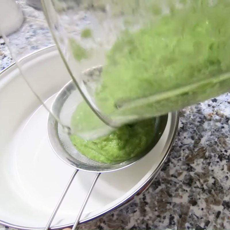 Step 1 Blend the mixture of onion, garlic, and lemongrass Marinade for Grilled Food