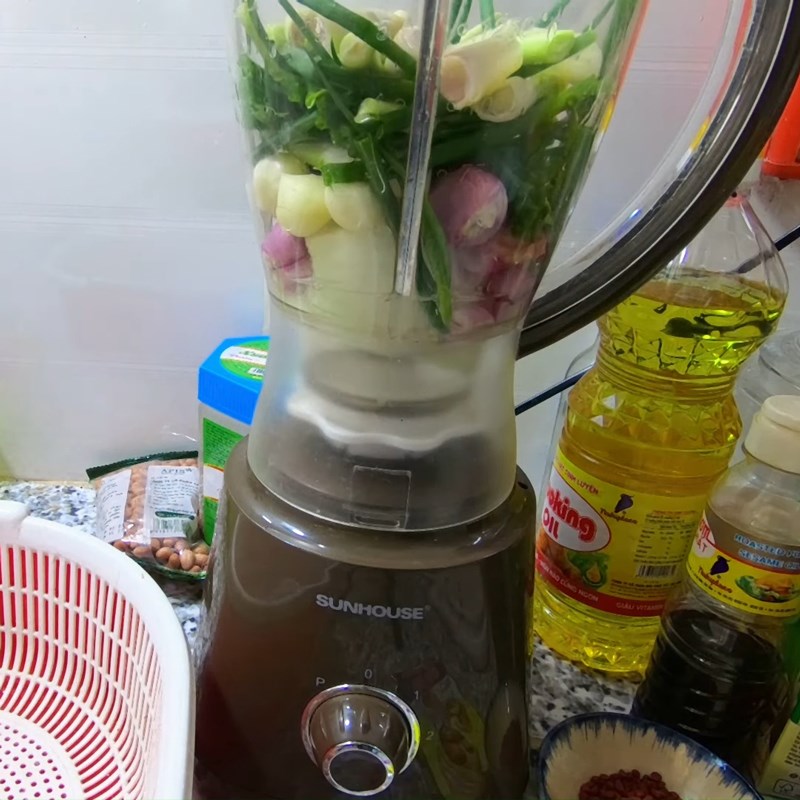 Step 1 Blend the mixture of onion, garlic, and lemongrass Marinade for Grilled Food
