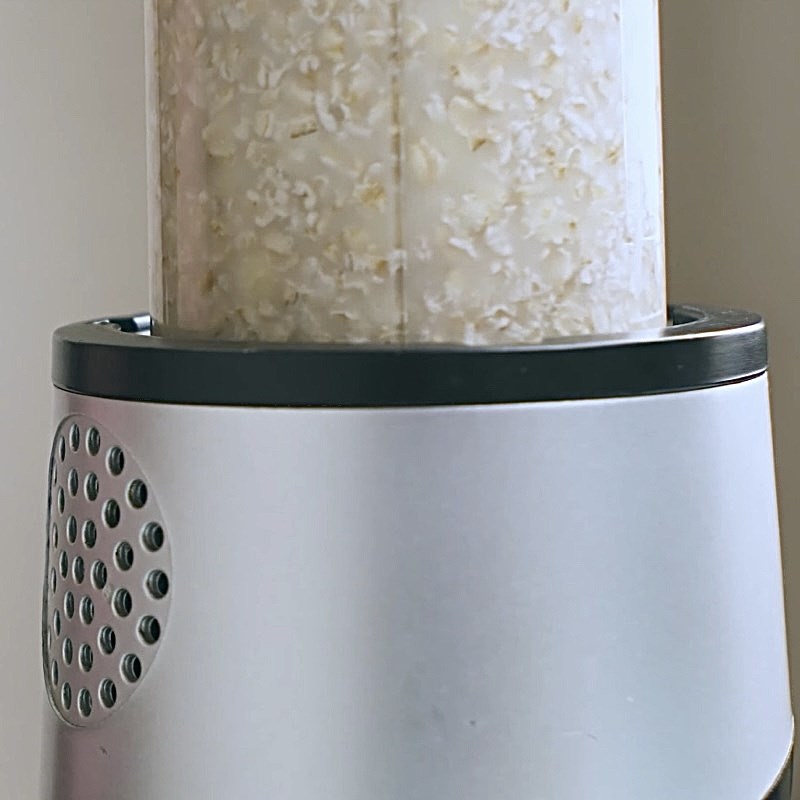 Step 2 Blend the lotus seed oatmeal mixture Oat milk lotus seeds