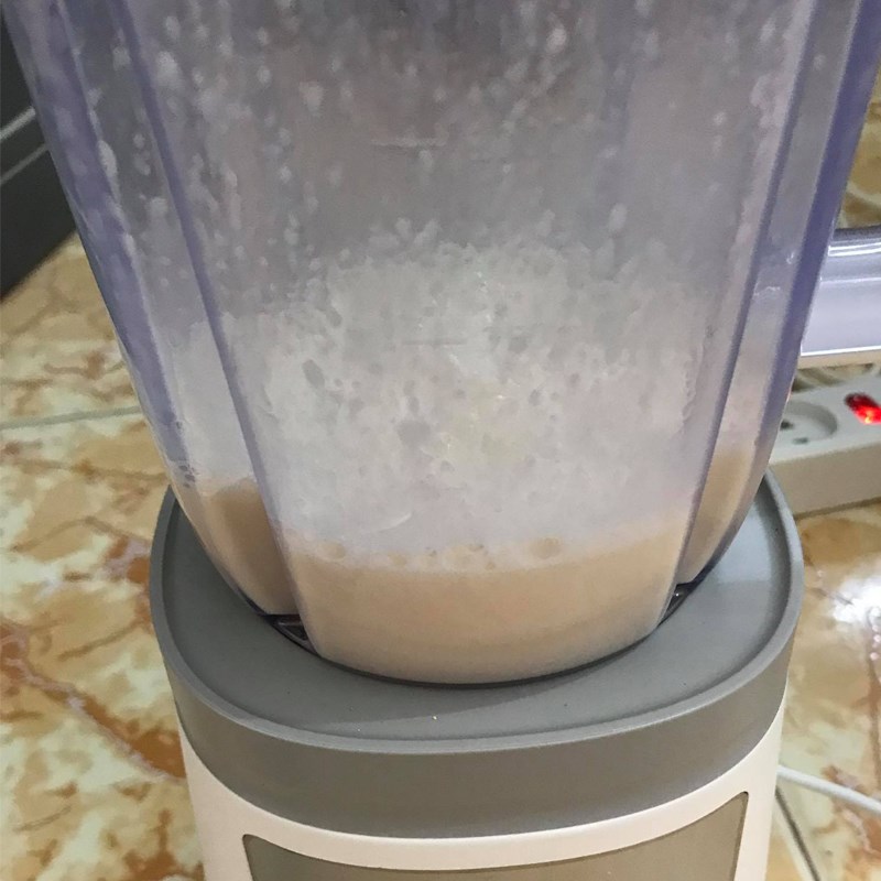 Step 3 Blend the longan ice cream mixture