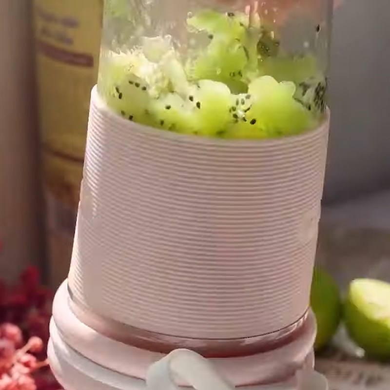 Step 2 Blend the kiwi for blended kiwi soda
