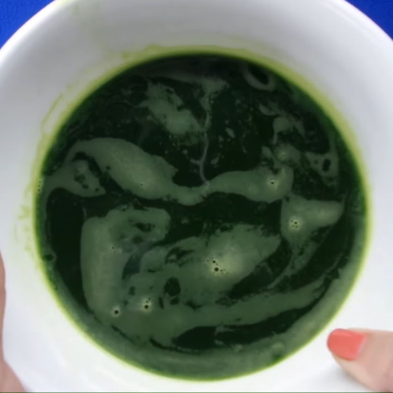 Step 1 Blend the pandan leaves Pandan Peanut Sticky Rice