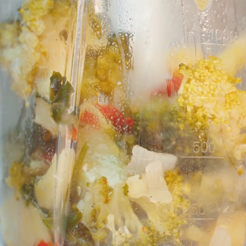 Step 4 Blend the ingredients Broccoli vegetable soup