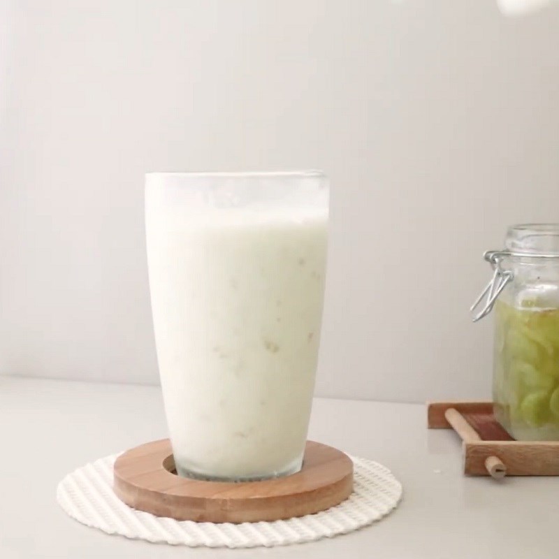 Step 2 Blend the smoothie for Green Grape Milk Smoothie