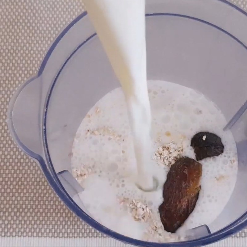 Step 2 Making soursop oatmeal smoothie Soursop oatmeal smoothie