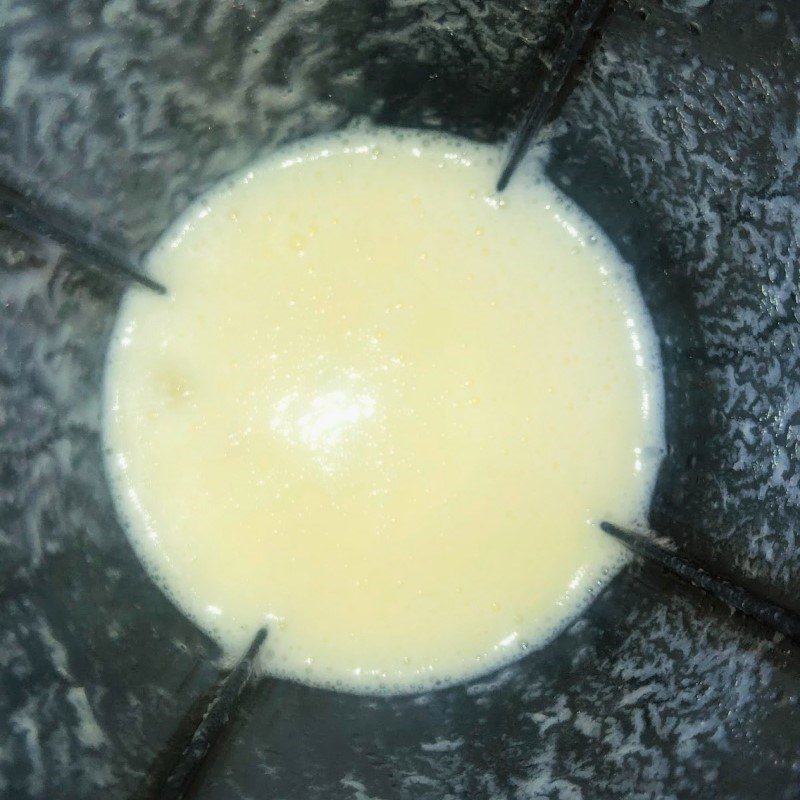 Step 2 Blend pineapple yogurt smoothie