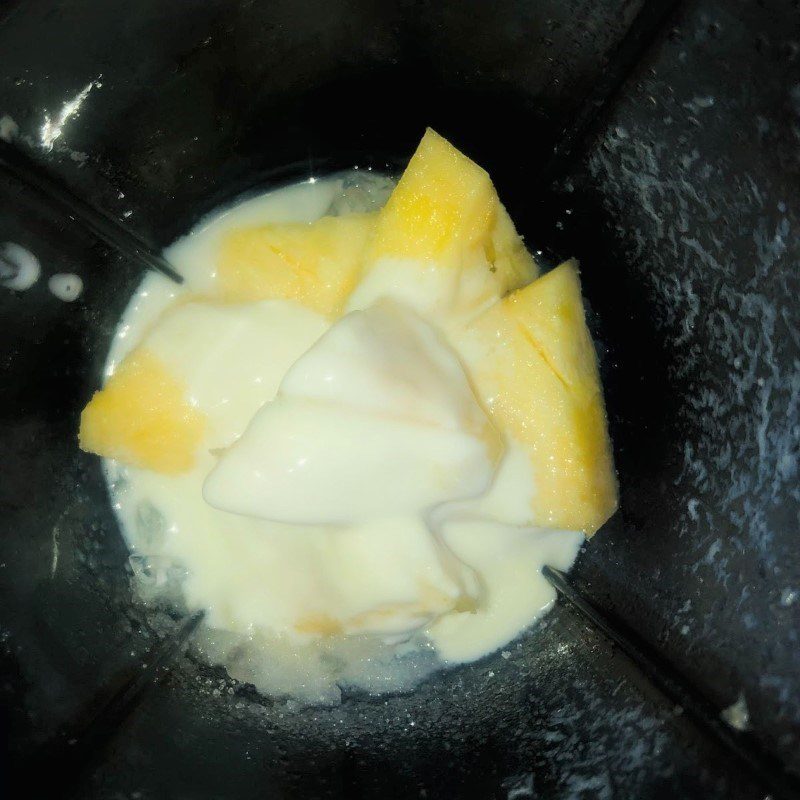 Step 2 Blend pineapple yogurt smoothie