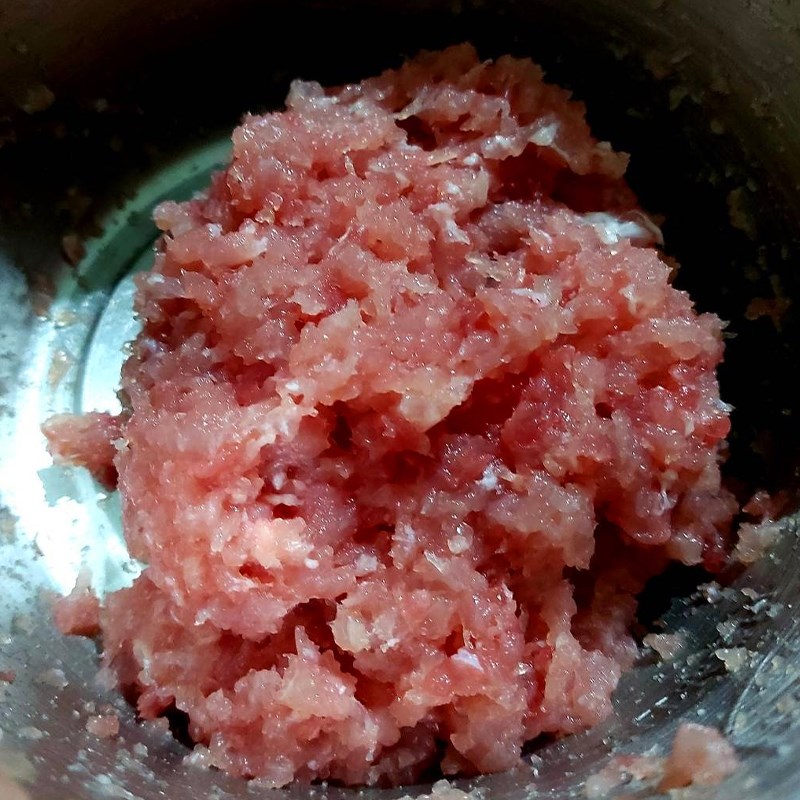 Step 3 Grinding meat for Thanh Hoa sour pork without banana leaves