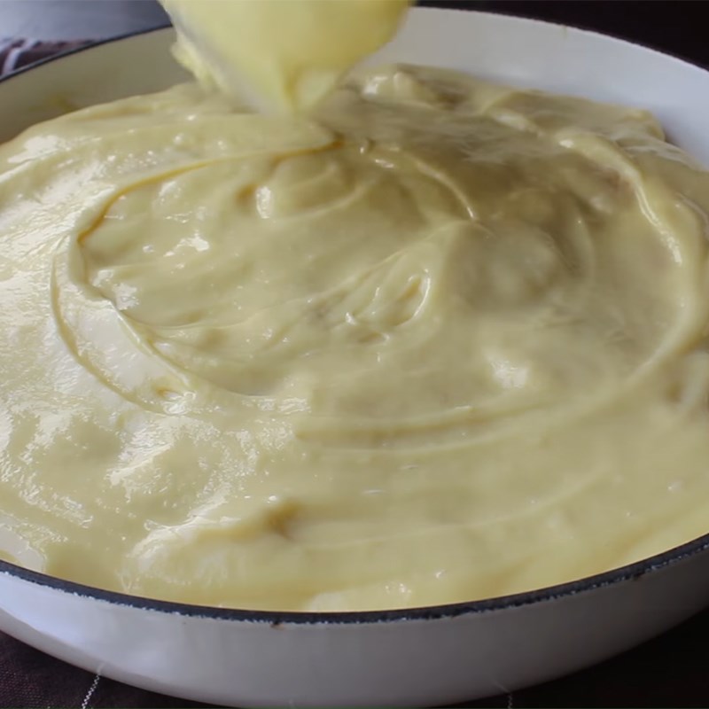 Step 4 Arrange the filling for Banana pudding