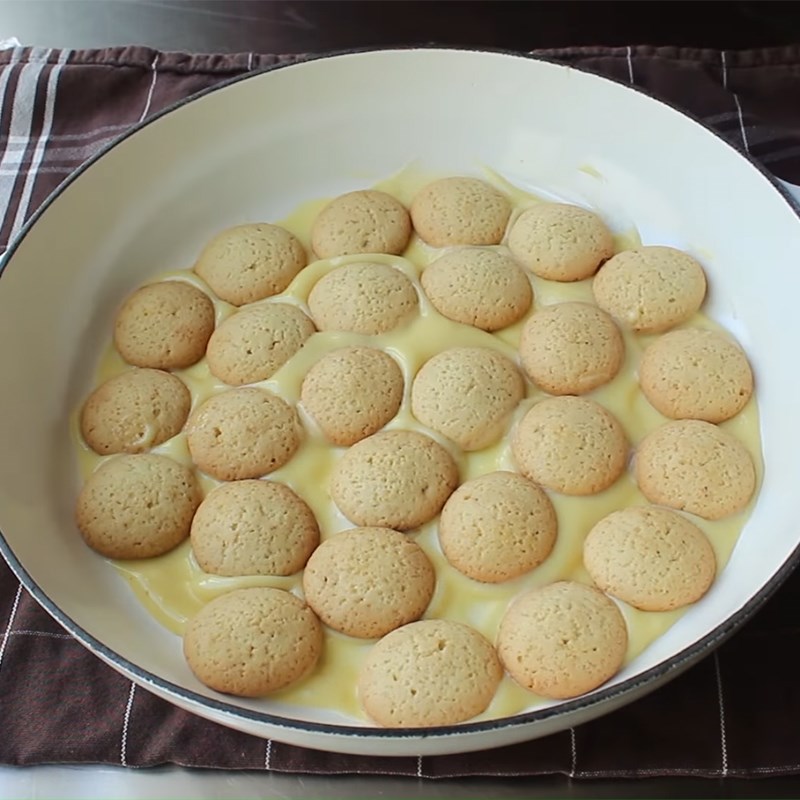 Step 4 Assembling the filling Banana pudding cake
