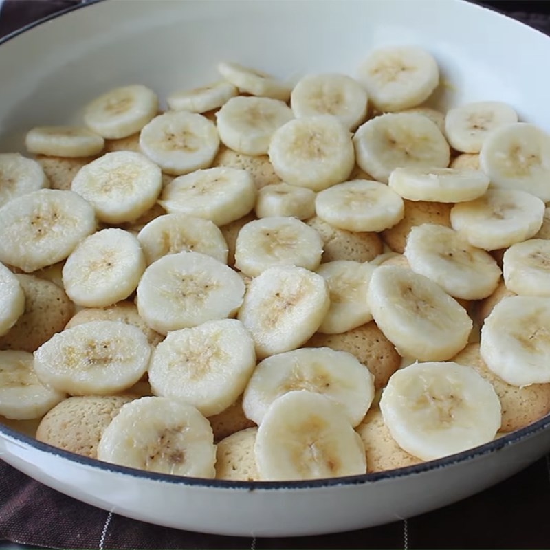 Step 4 Assembling the filling Banana pudding cake